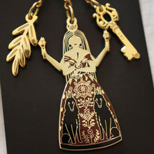 Load image into Gallery viewer, Hecate Keychain