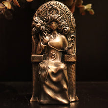 Load image into Gallery viewer, Frigg Altar Statue