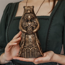 Load image into Gallery viewer, Large Artio Altar Statue