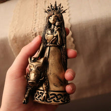 Load image into Gallery viewer, Freyja Altar Statue