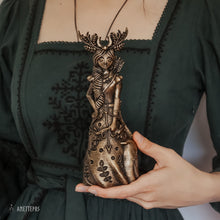 Load image into Gallery viewer, Large Artemis Altar Statue
