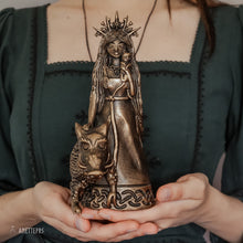 Load image into Gallery viewer, Large Freyja Altar Statue
